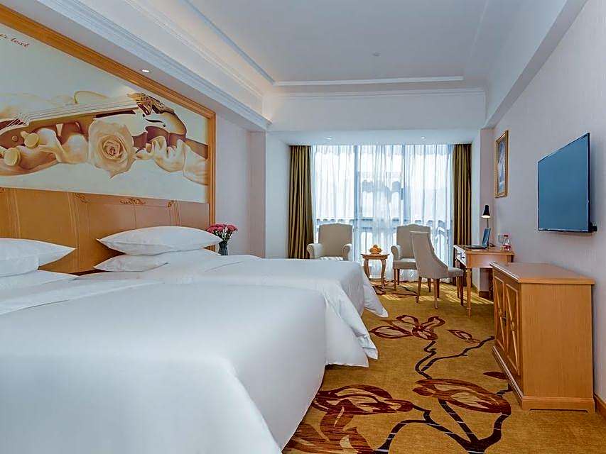 Vienna Hotel Shiyan Shanghai Road