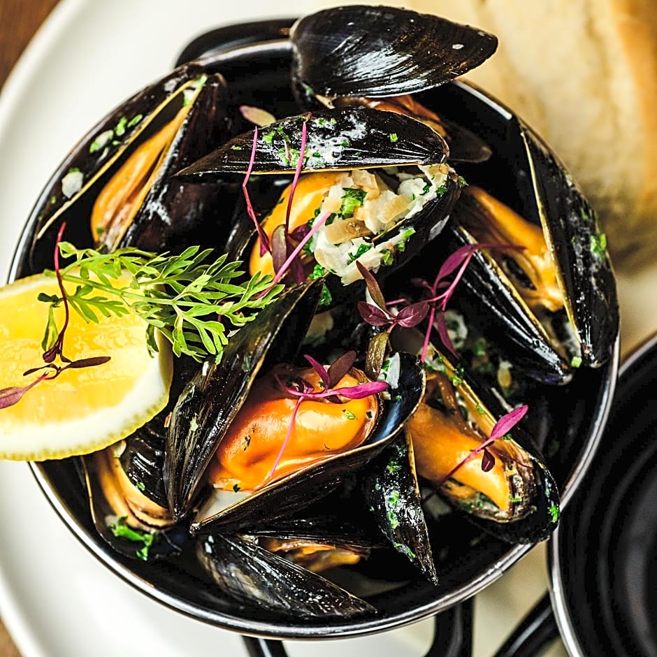 The Three Horseshoes