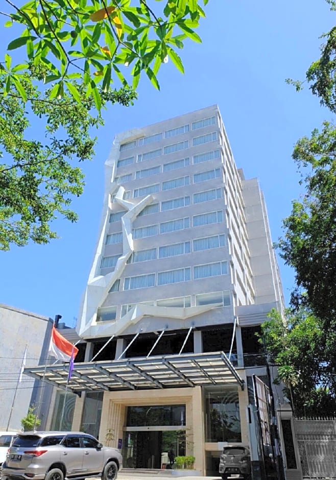 Royal Bay Hotel Makassar