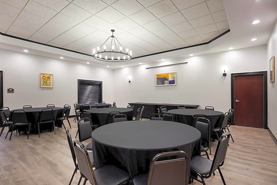 Holiday Inn Express Hotel & Suites Newton Sparta by IHG