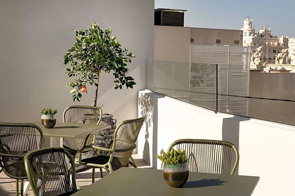 Palacio Santa Clara, Autograph Collection