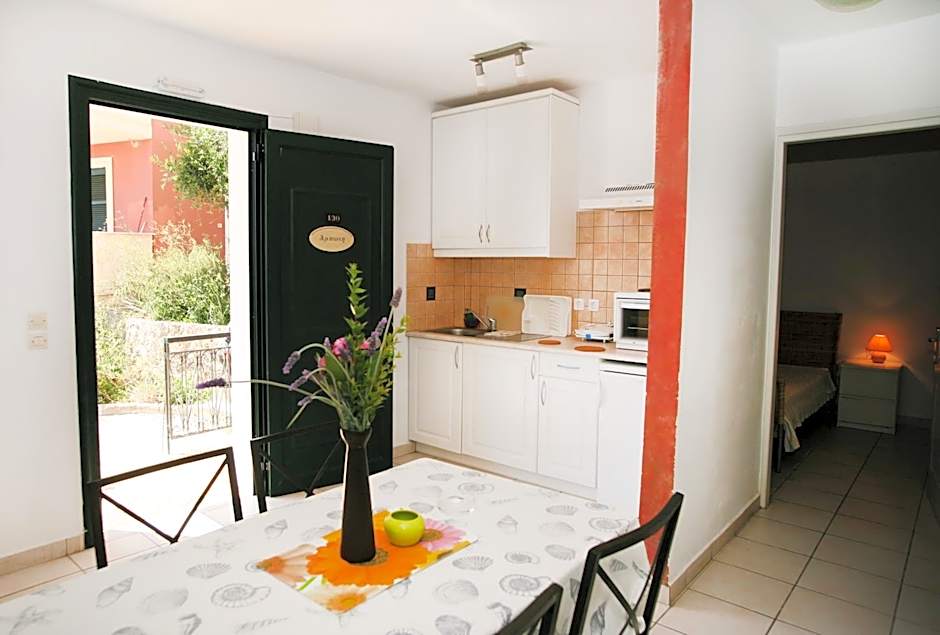 Glyfada Gorgona Apartments