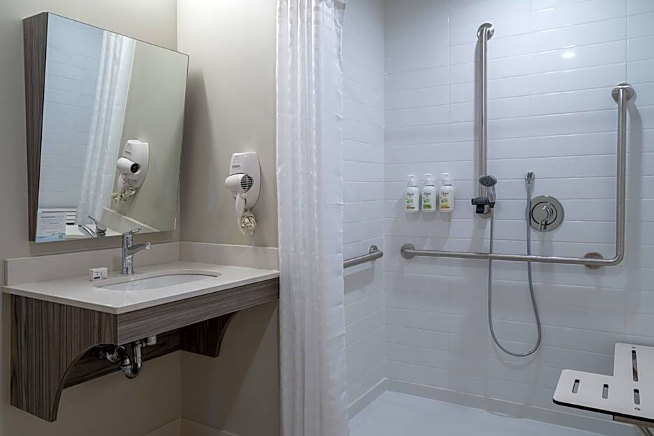 Microtel Inn & Suites by Wyndham Kanata Ottawa West