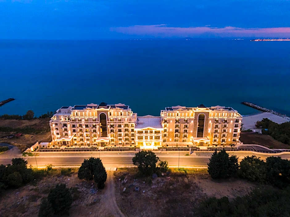 Onyx Beach Residence - Free Beach Access & Parking