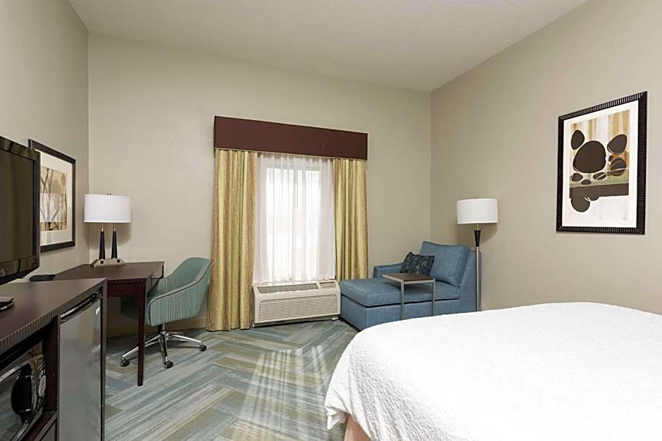 Hampton Inn By Hilton Detroit Roseville