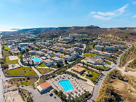 Grand Blue Beach Hotel