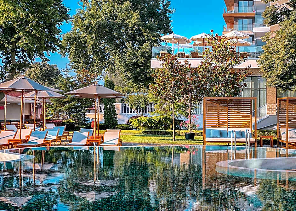GRIFID Metropol Hotel - Premium All inclusive & Private Beach - Adults Only