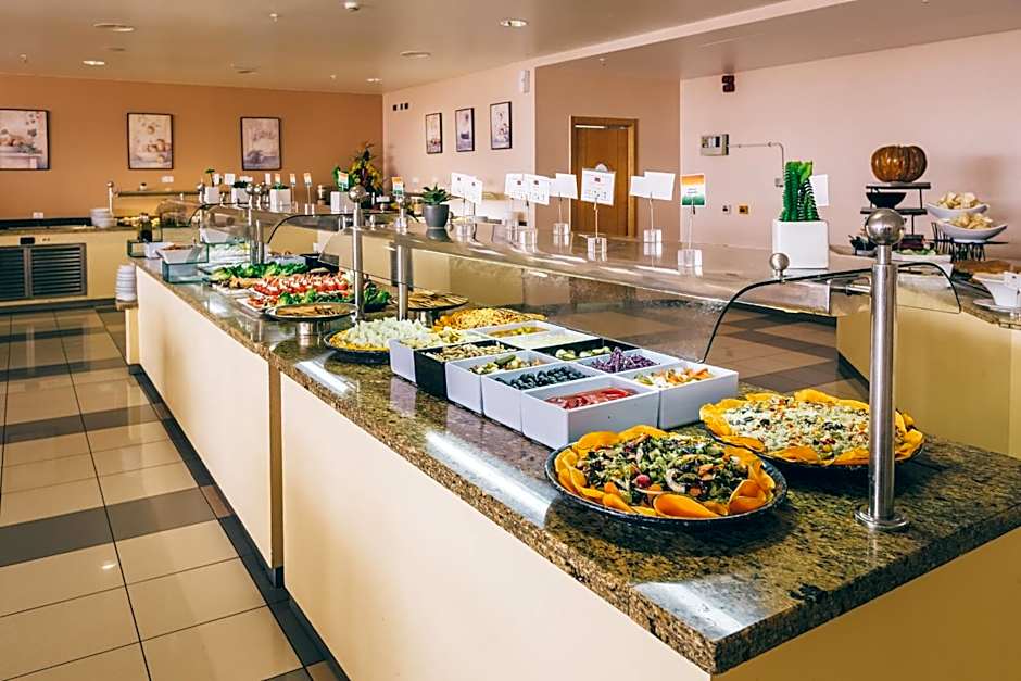 Grand Muthu Golf Plaza Hotel & Spa