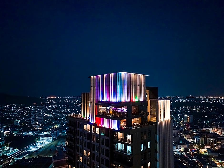 Oakwood Hotel & Residence Sri Racha