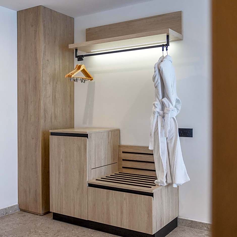 Hotel Levante St Julian's, Affiliated by Melia