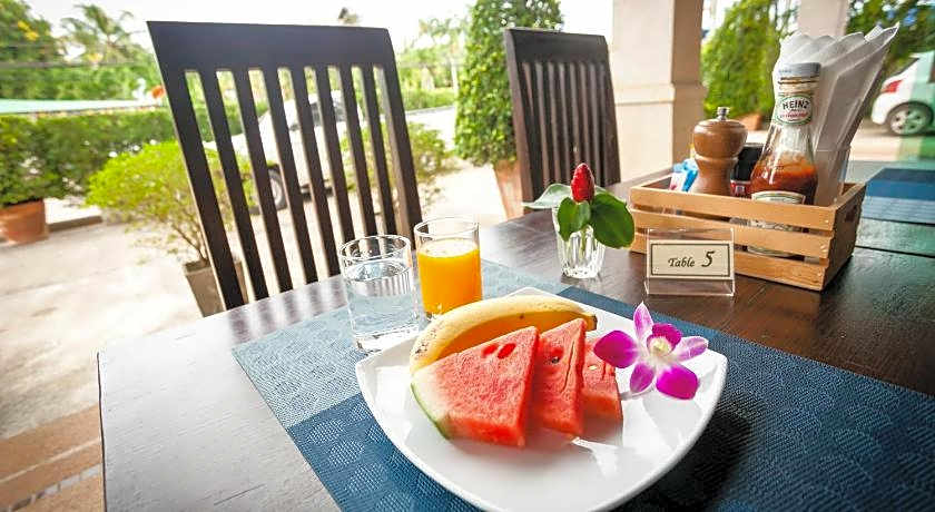 Lanta Mermaid Boutique House Hotel