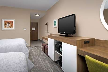 2 Queen Beds Nonsmoking