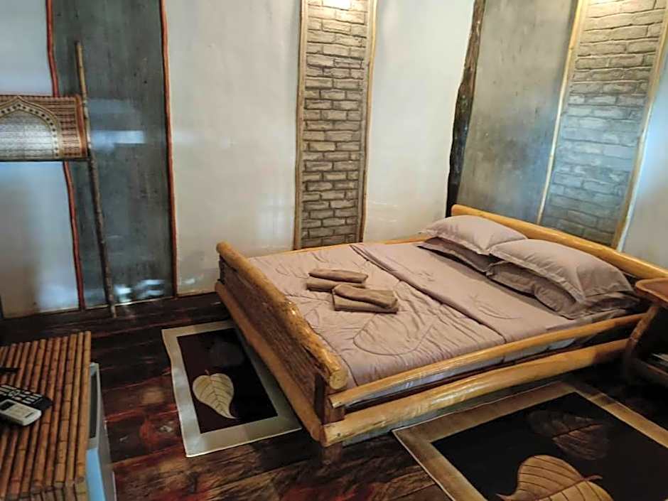 Cahaya Wooden Studio