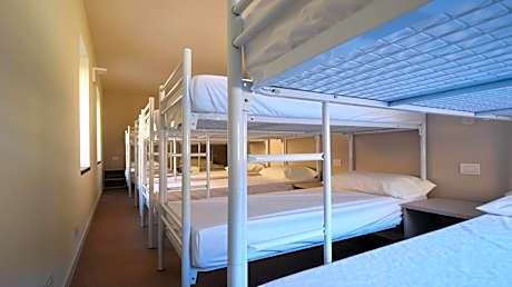 Mixed Dormitory Room