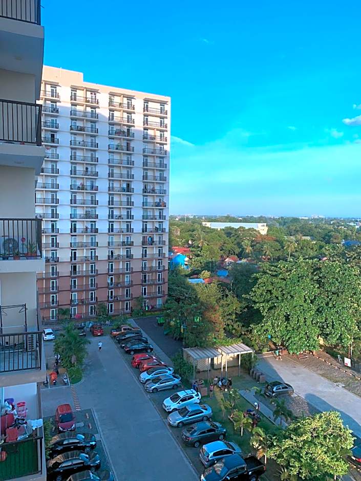 Quayside Condo near Airport