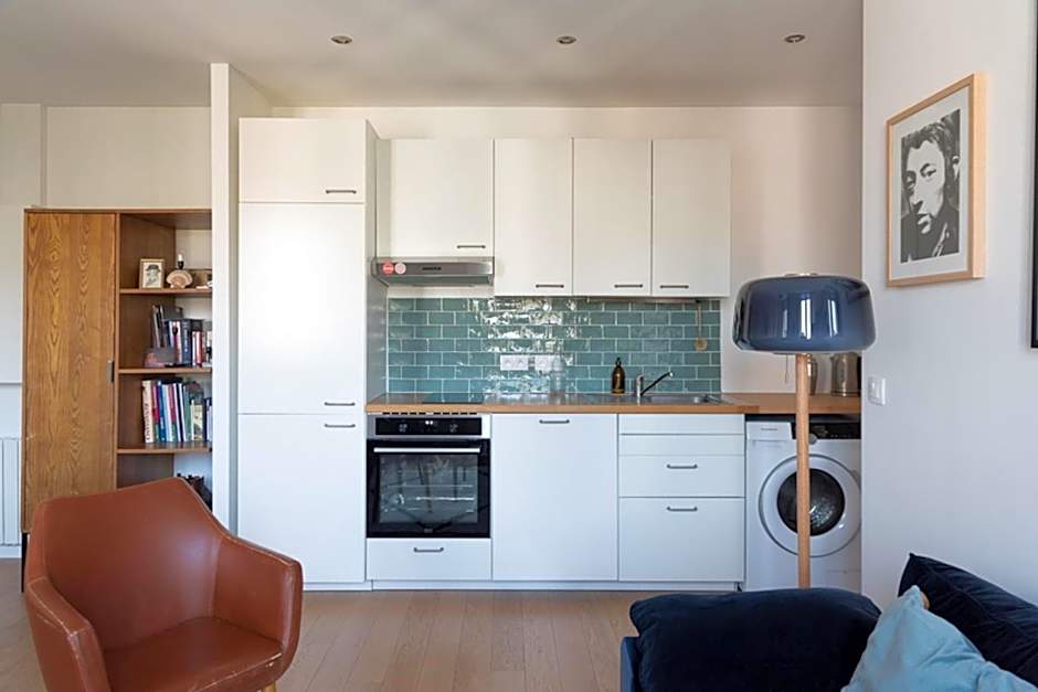 Charming 35m near Paris