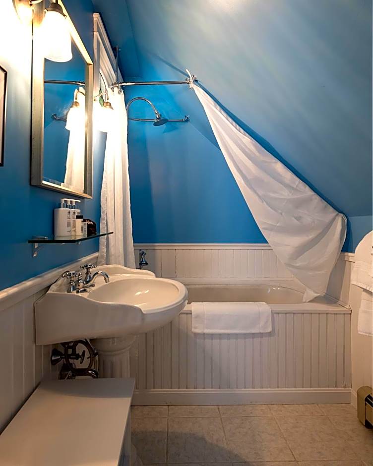 The Water Street Inn