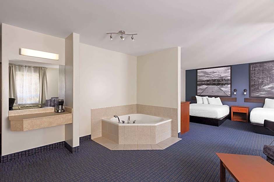 Super 8 by Wyndham Sainte Agathe Des Monts