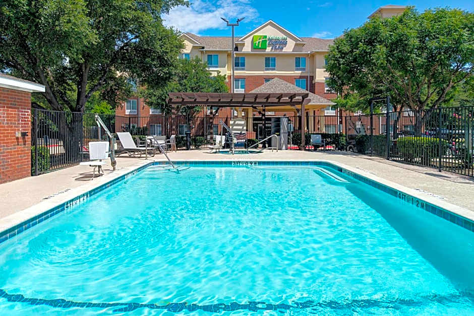 Holiday Inn Express Hotel & Suites Dallas - Grand Prairie I-20 By IHG
