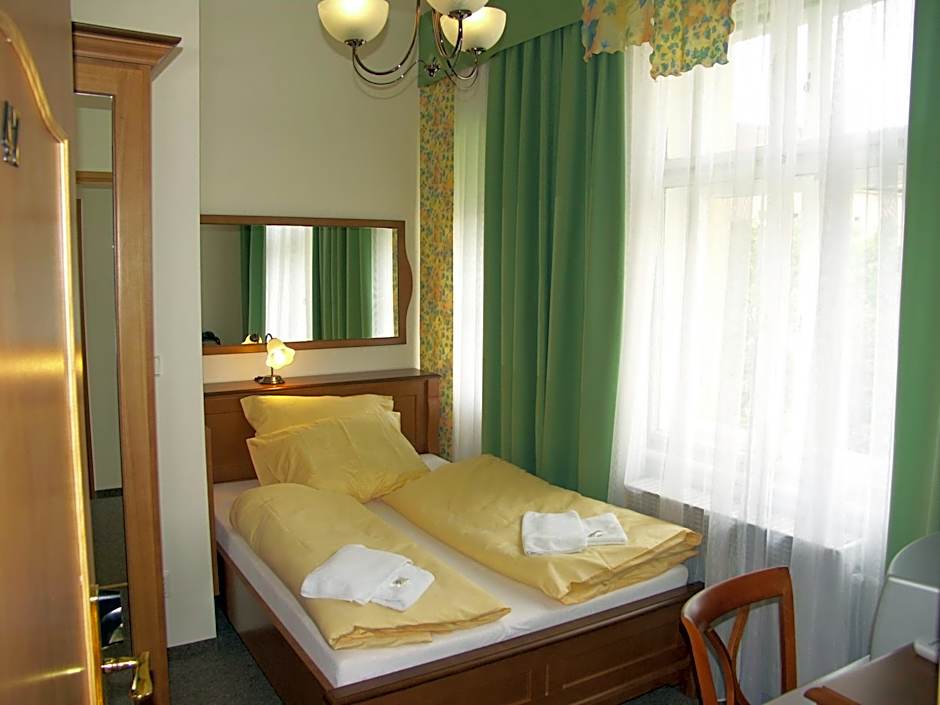 Brezina Pension