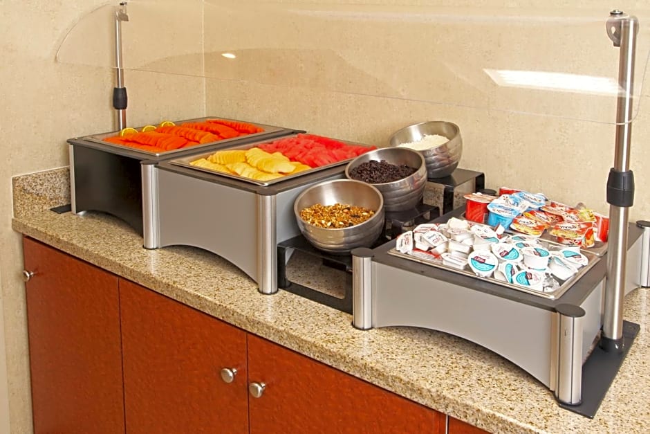 Holiday Inn Express & Suites Cuernavaca By IHG