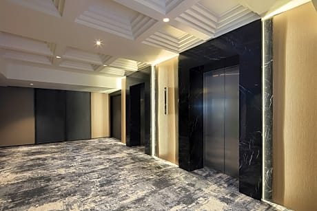 Grace At Five By Grace Hotel