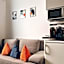 Neuwertiges Apartment mit schnellem WLAN, Glasfaser, Kostenlose Privatparkplatz auch für Transporter geeignet R11