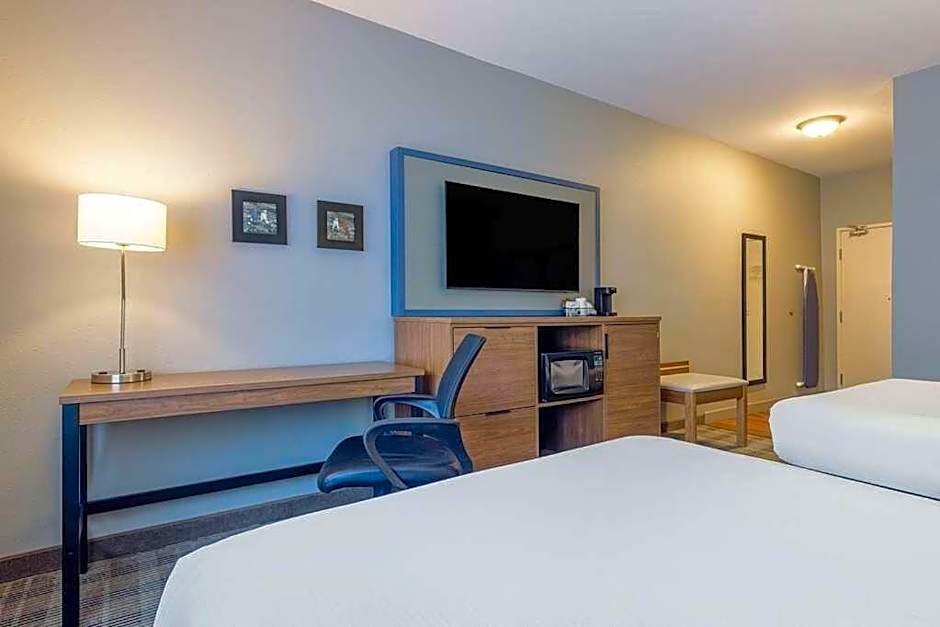 AmericInn by Wyndham Worthington