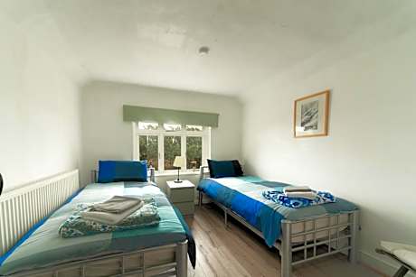 Triple Room with Private Bathroom