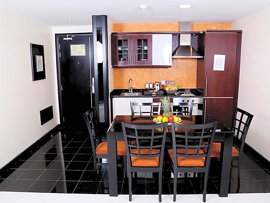 Royal Grand Suite Hotel