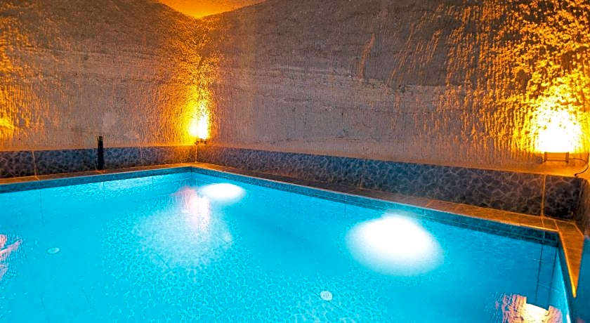 My Cave Suites