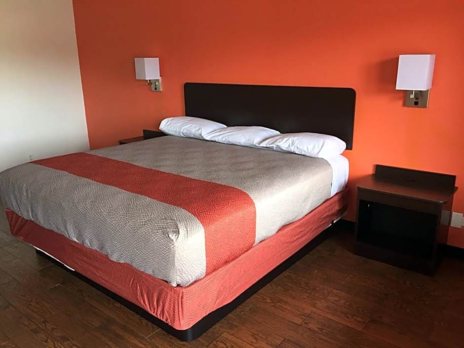 Motel 6-Waco, TX