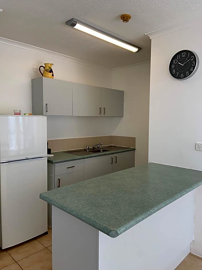 Burleigh Gardens North Hi Rise Hotel