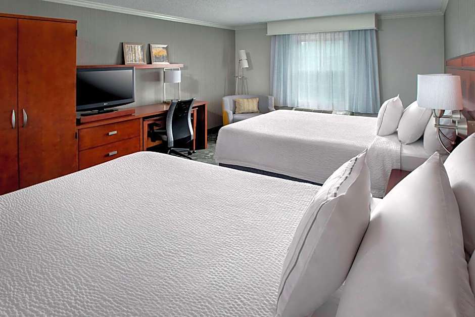 Sonesta Select Tinton Falls Eatontown