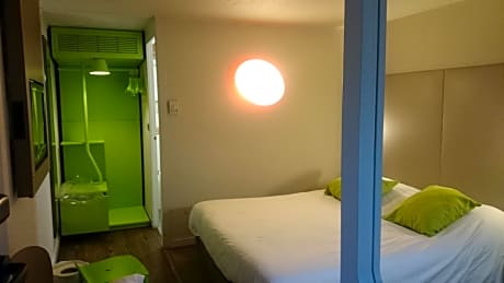 Triple Room (2 Adults + 1 Child under 10 years old)