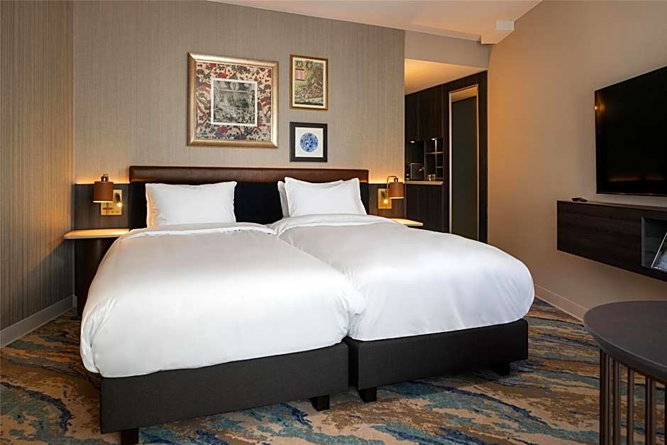 Haven Hotel Rotterdam, Curio Collection by Hilton