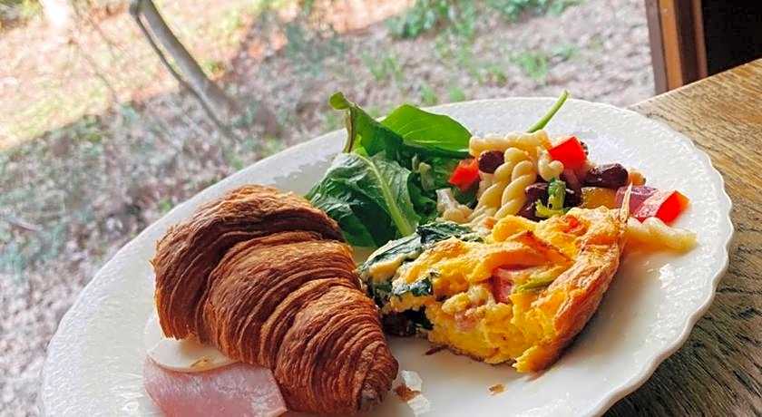 Kizuna Lodge & BBQ Centre