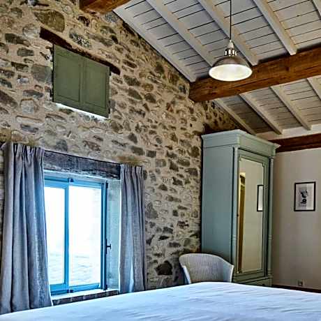 Twin Room with Private Bathroom