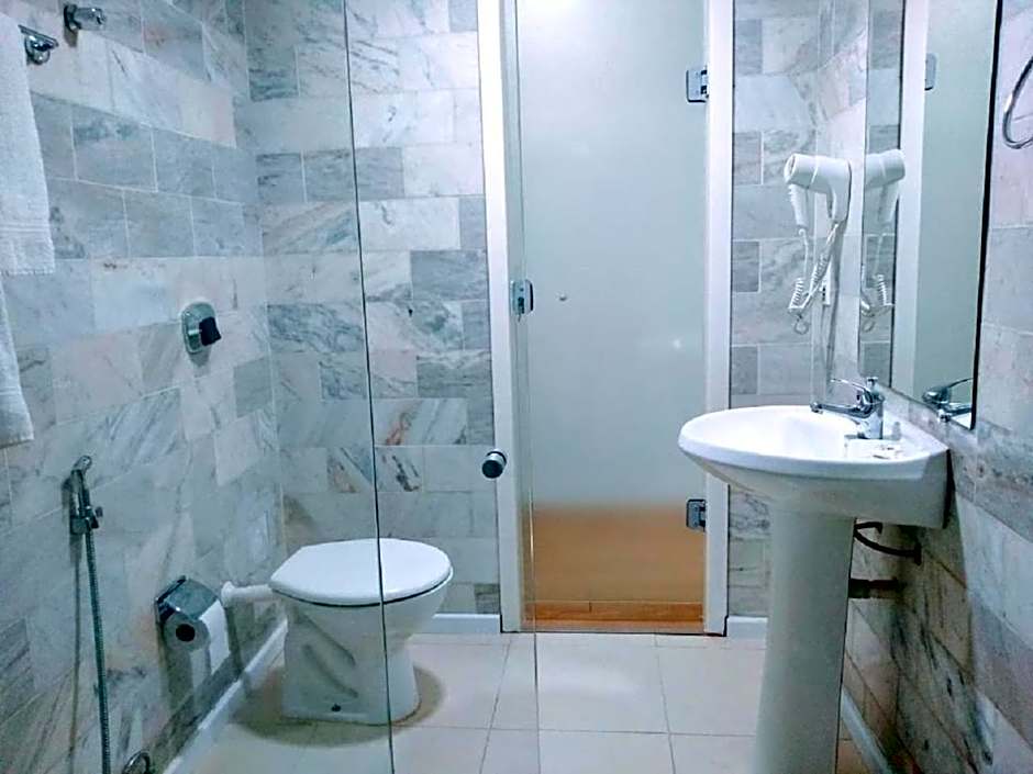 Dan Inn Express Porto Alegre - proximo a Orla do Guaiba - Reveillon 2024