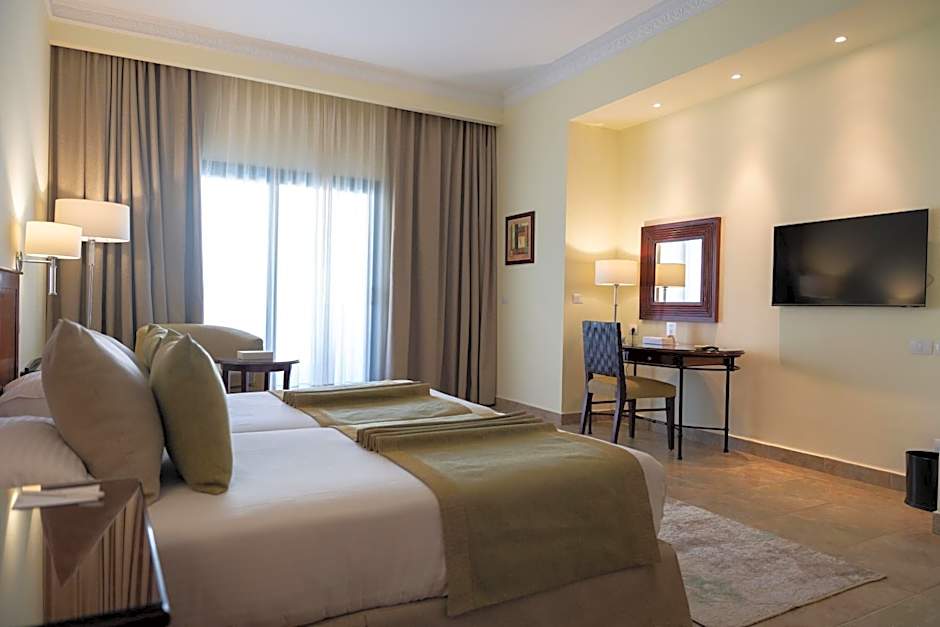 Swiss Inn Plaza Hotel