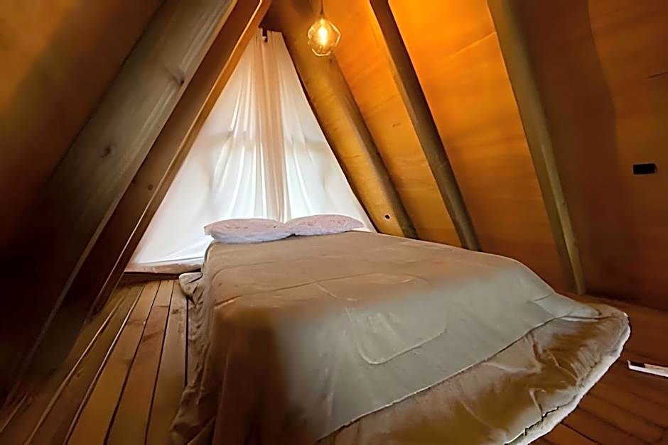 Chalé dos Alpes 2 hidromassagem e Lareira