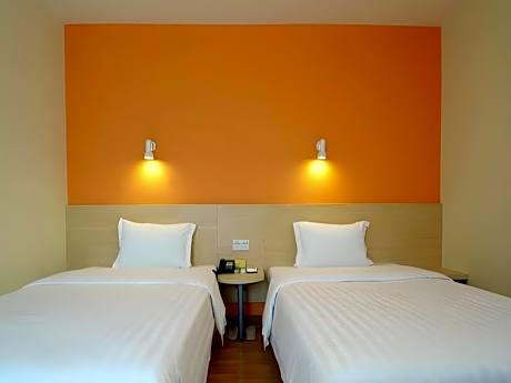 7 Days - Zizhu Twin Room