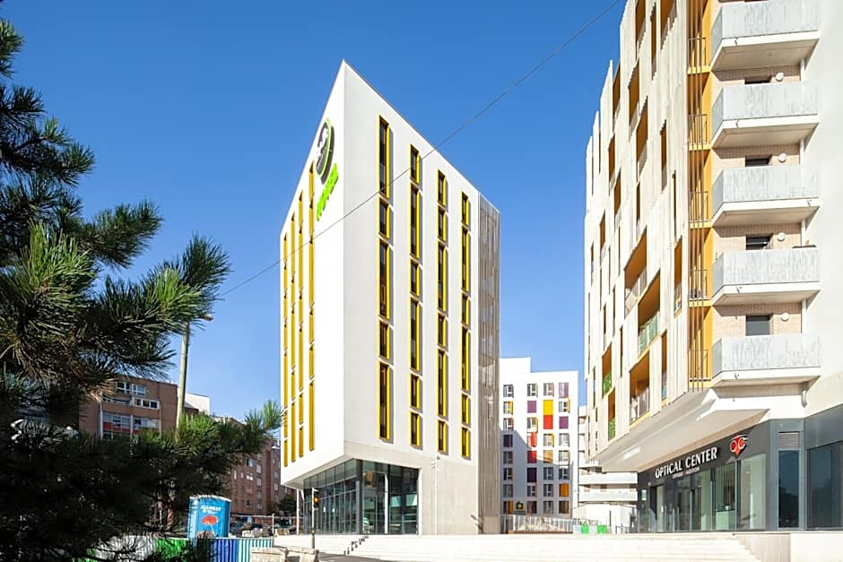 B&B HOTEL Paris Porte de Bagnolet