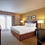 Travelodge Suites by Wyndham Regina - Eastgate Bay