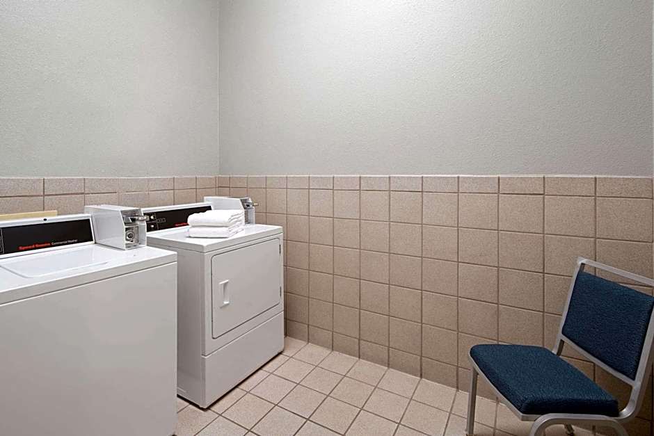 La Quinta Inn & Suites by Wyndham Brownsville North