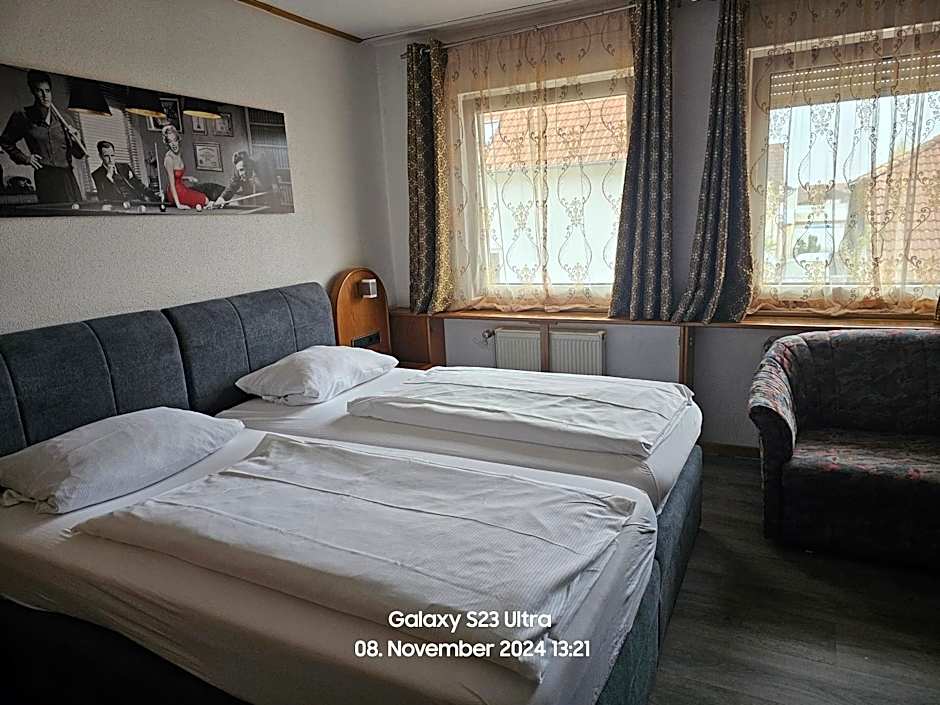 Photo 1 of 2 of Single Room