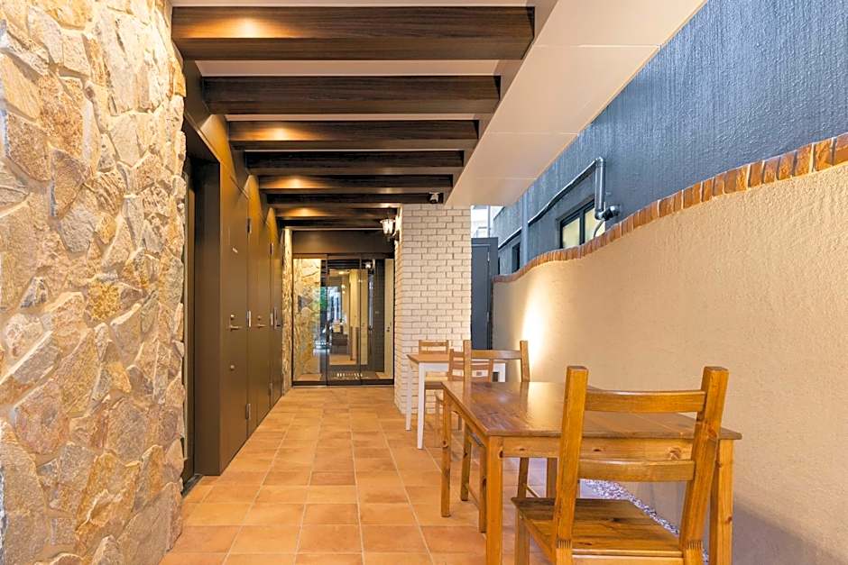 Asta Hotel