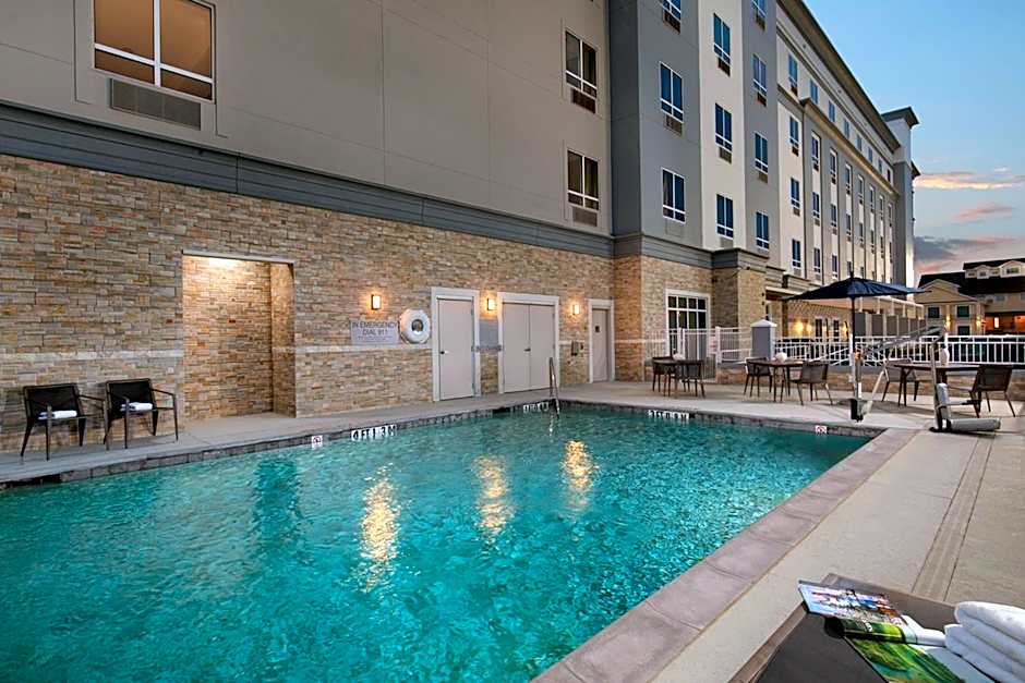 Courtyard by Marriott Houston Kemah