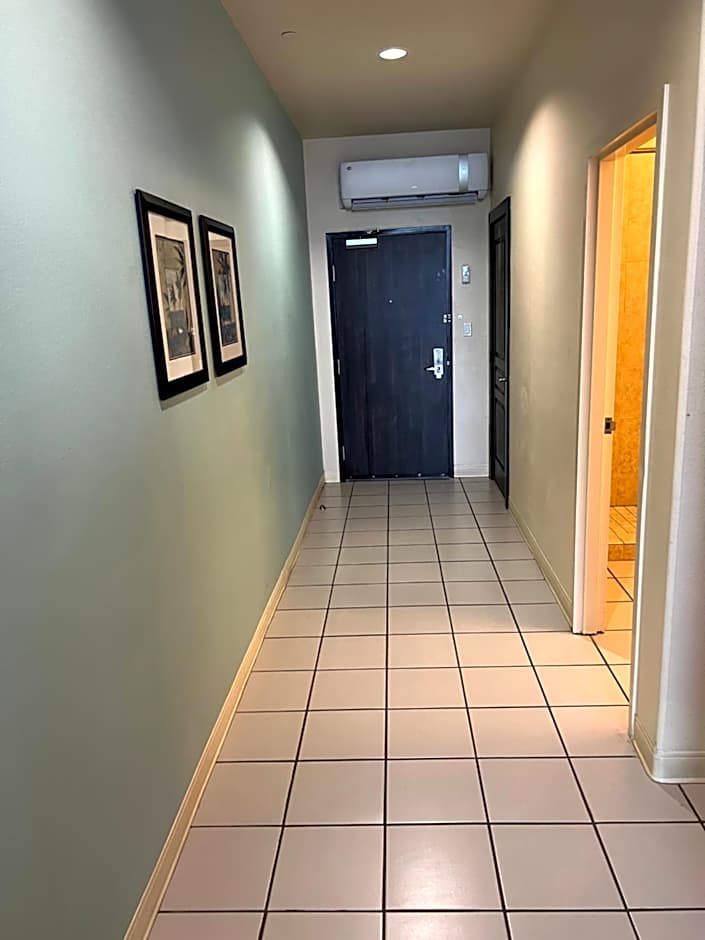 Suites at Sunchase