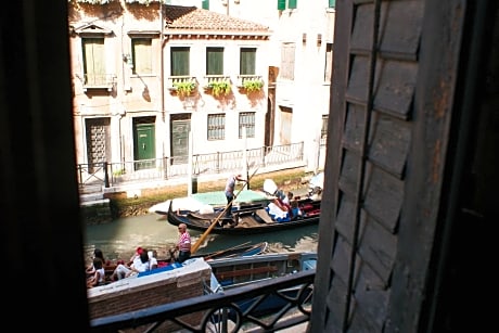 Double Room with Canal View